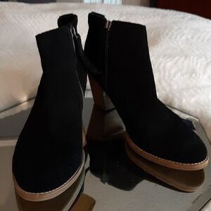Womans DOLCE VITA‎ Black Suede Leather Wood Heeled Boots 9M